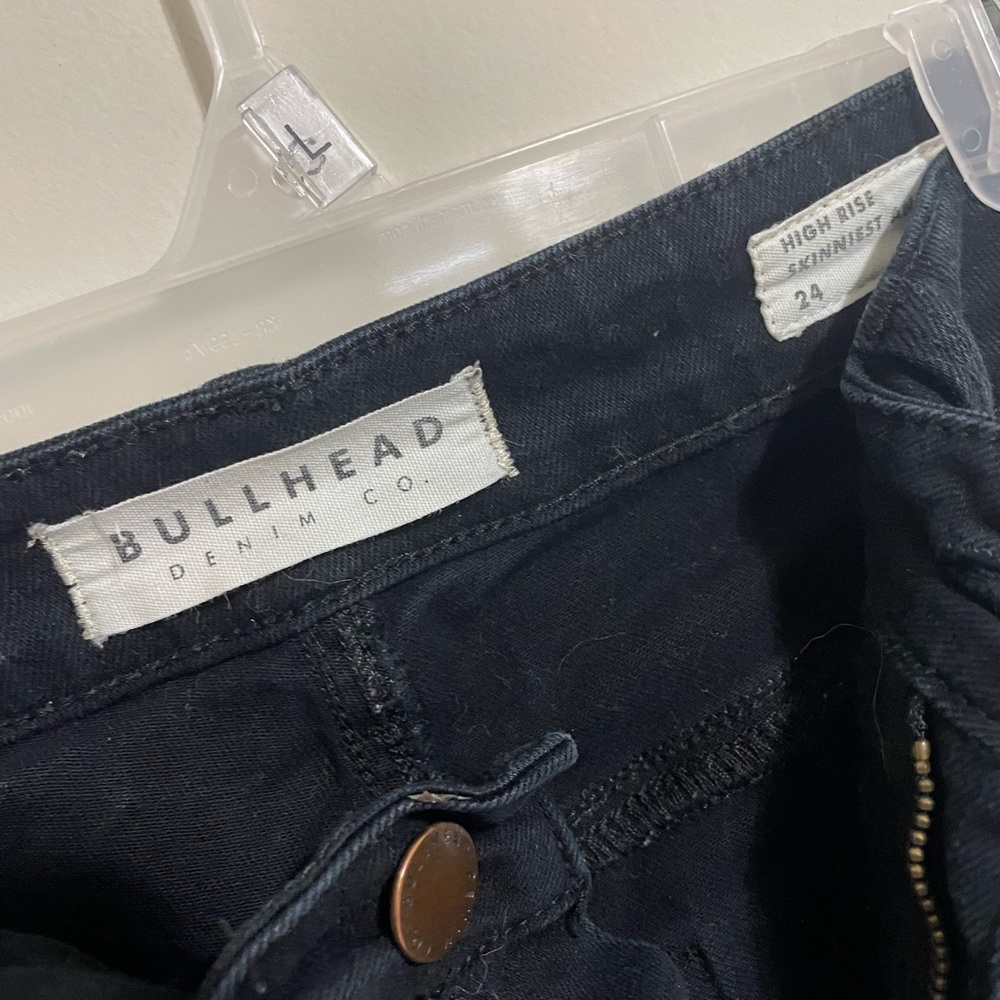 Bullhead High Rise Skinniest Jeans - Picture 4 of 4